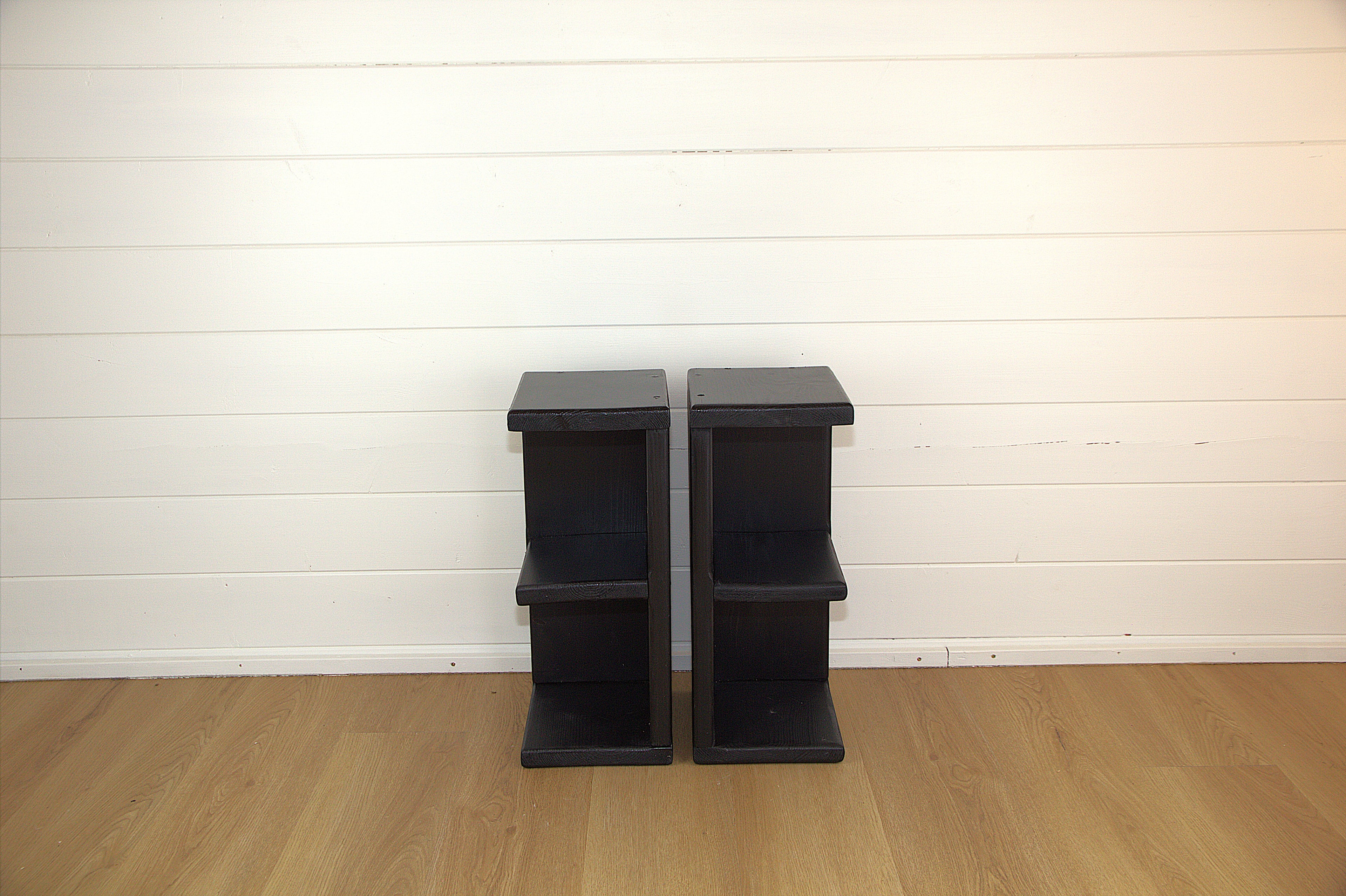 Tower bedside table