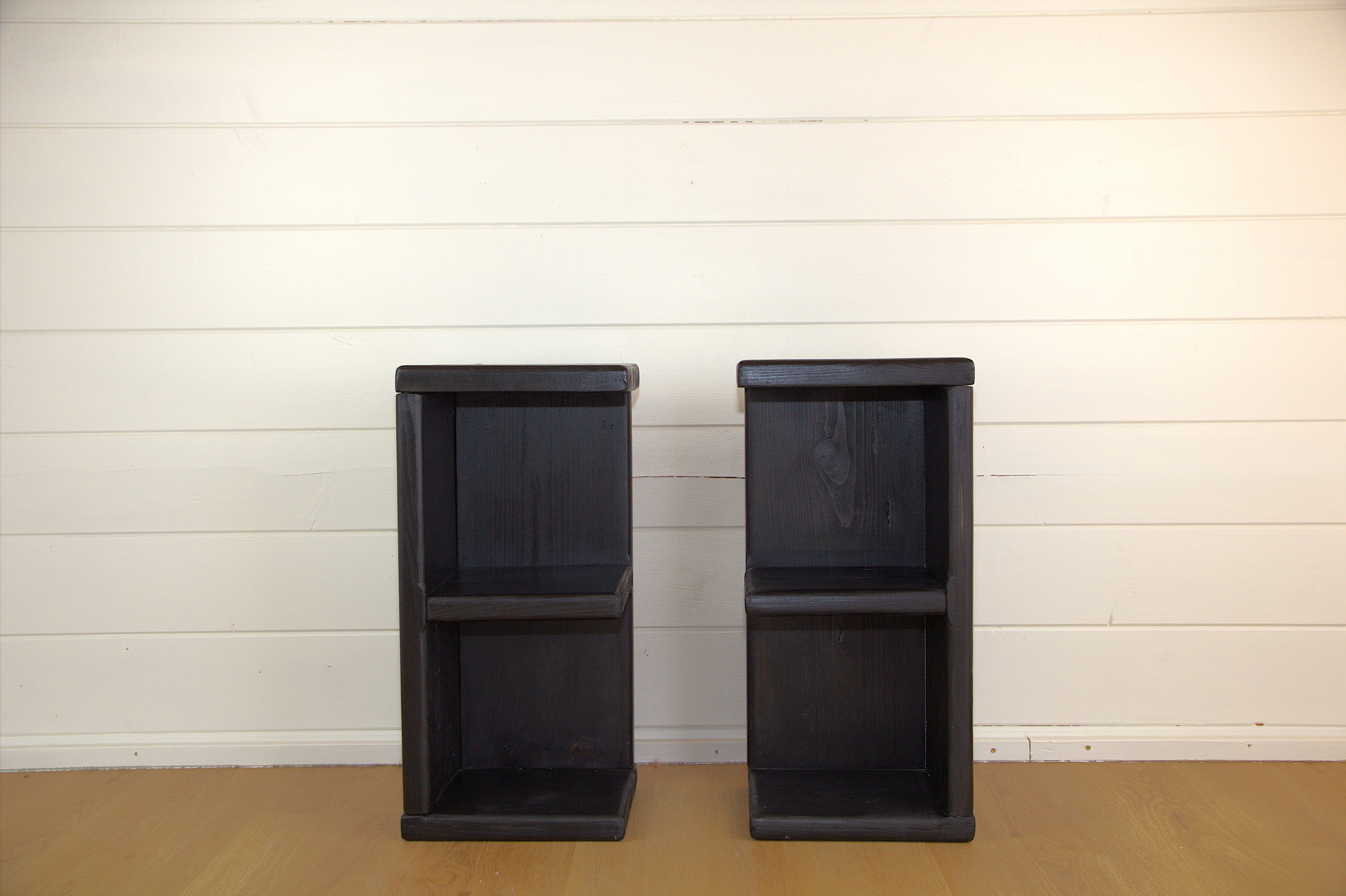 Tower bedside table