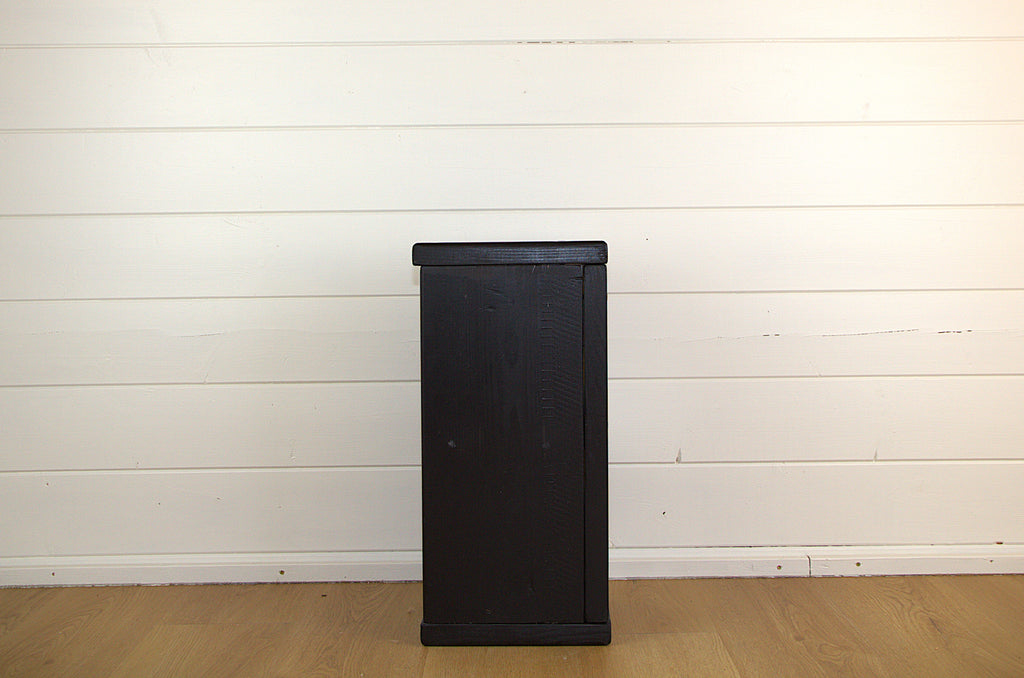 Tower bedside table