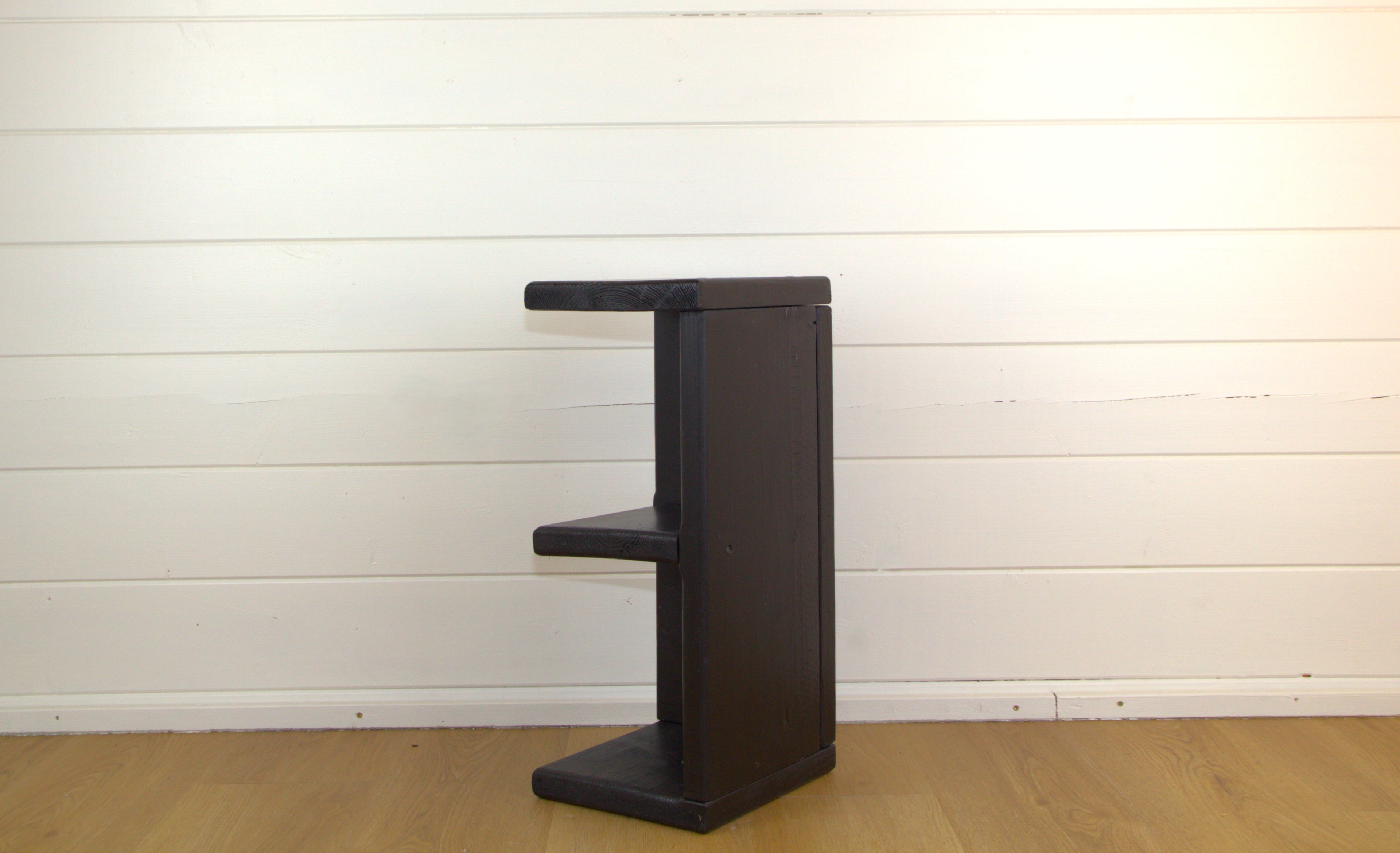 Tower bedside table