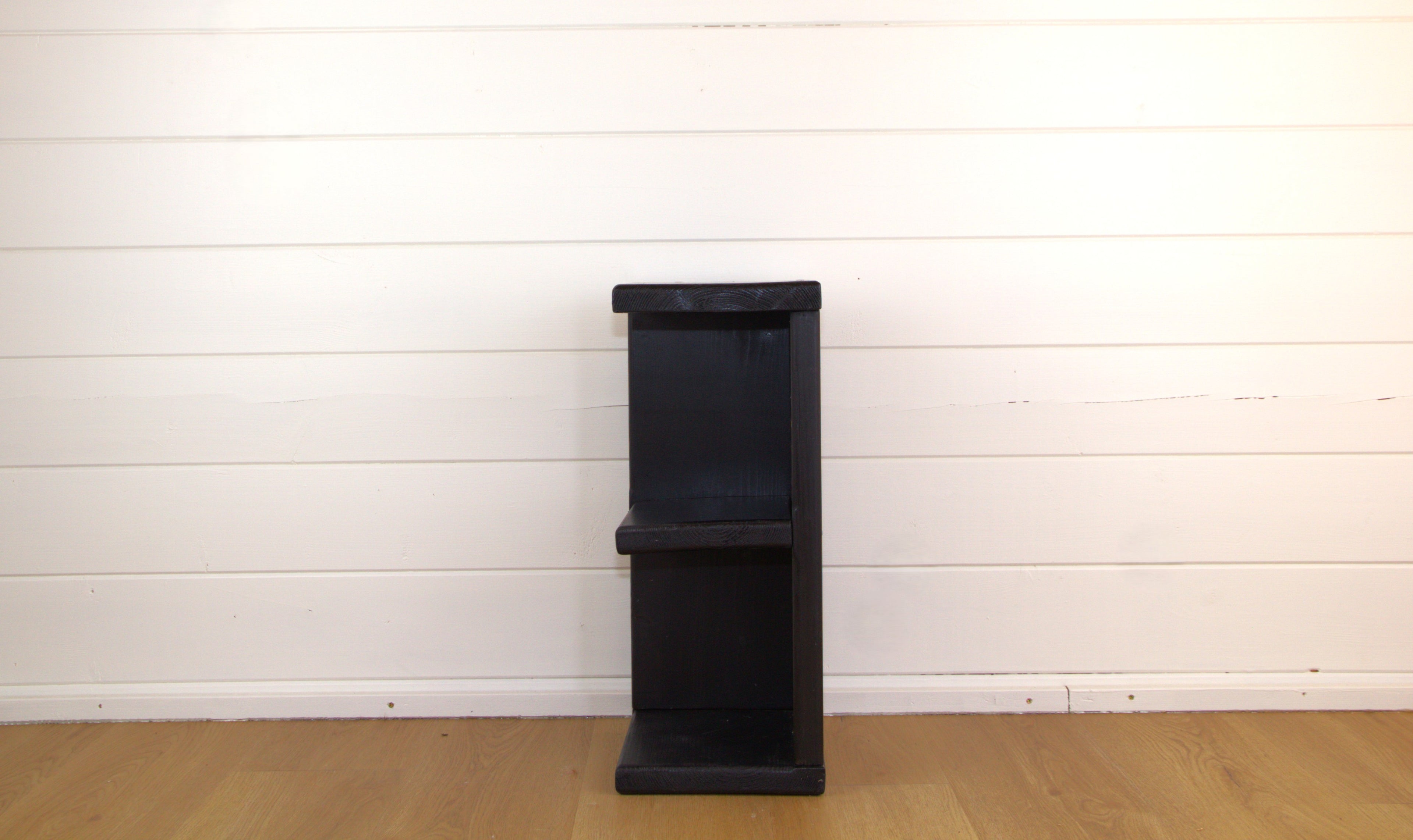 Tower bedside table